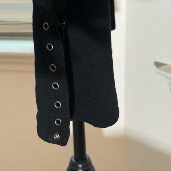 Free People Jump To The Beat plunging neckline w/bell sleeves, Size L - Picture 6 of 9